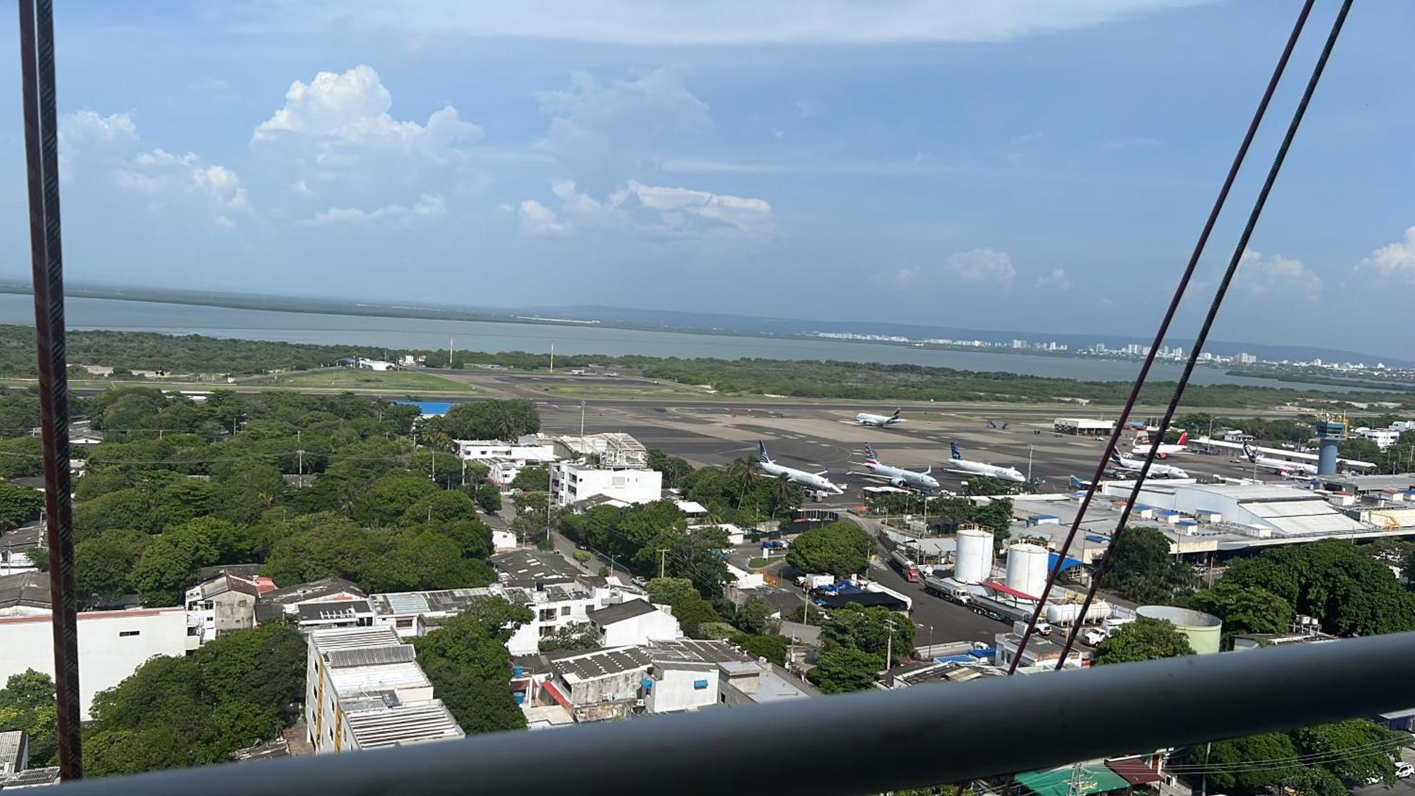 Aparta Fantastique Cerca Al Aeropuerto De Apartment Cartagena
